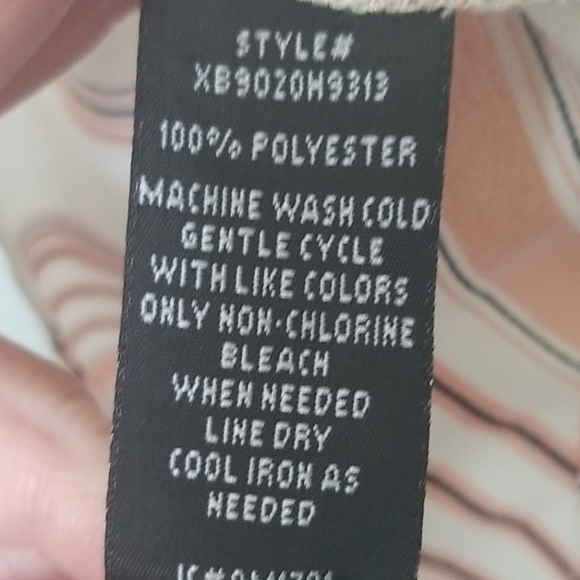 Sanctuary Girly Shirttail Hem pink/ white Split Back Button Up Blouse Top Small - Picture 9 of 10